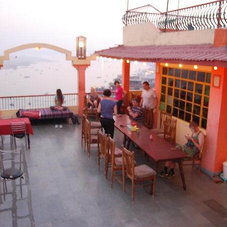Puja Guest House Váránaszi Kültér fotó