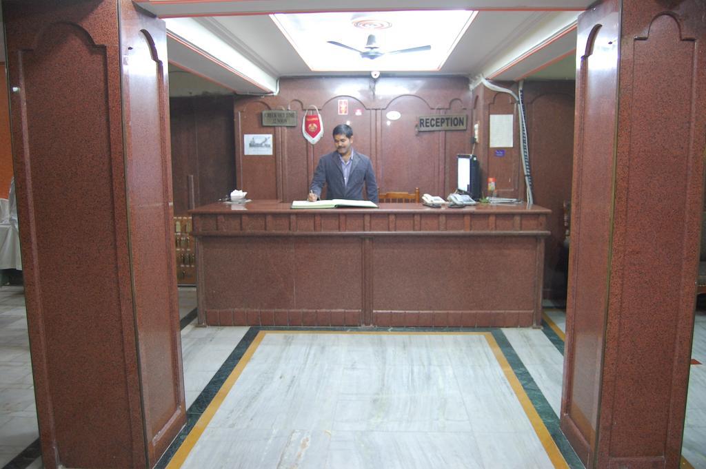 Puja Guest House Váránaszi Kültér fotó