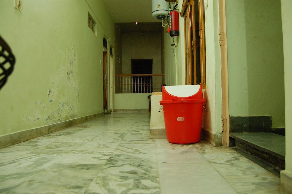 Puja Guest House Váránaszi Kültér fotó