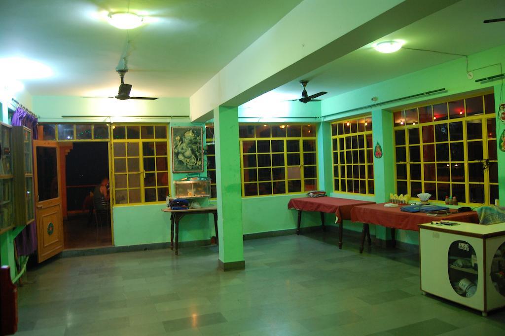 Puja Guest House Váránaszi Kültér fotó