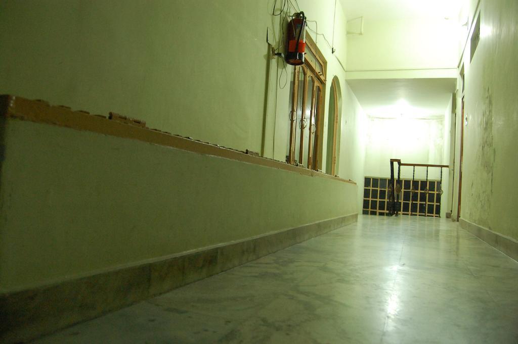 Puja Guest House Váránaszi Kültér fotó