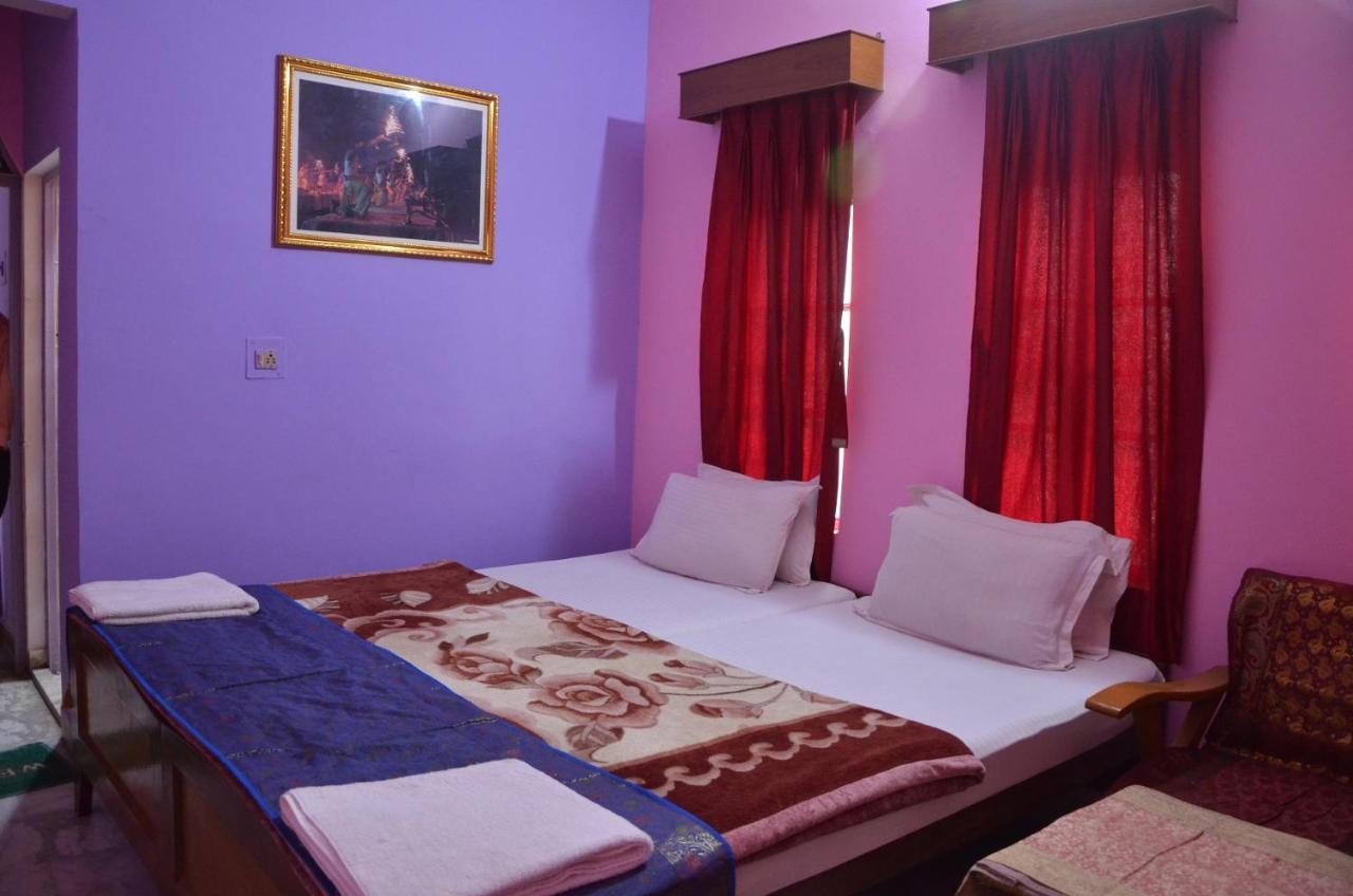 Puja Guest House Váránaszi Kültér fotó
