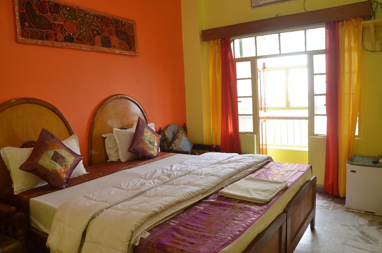 Puja Guest House Váránaszi Kültér fotó